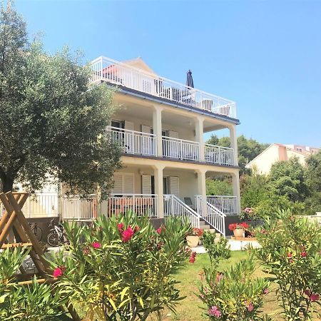 Apartmani Fortuna Lumbarda Exteriér fotografie