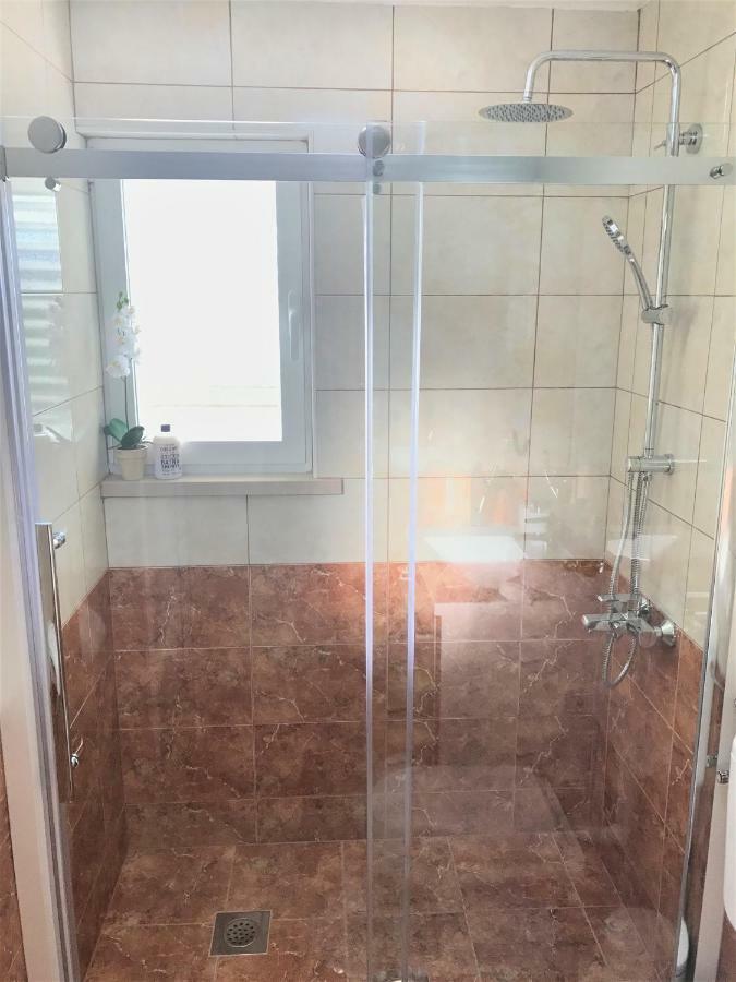 Apartmani Fortuna Lumbarda Exteriér fotografie